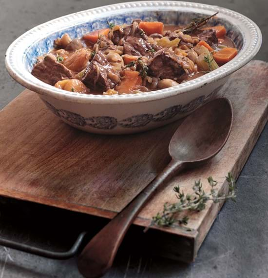 Aromatic Beef with Orange and Apricots